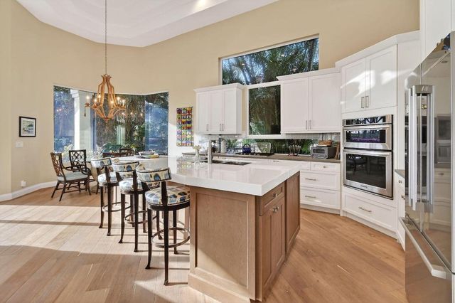 51 Somerset Lane, Palm Beach Gardens, FL 33418