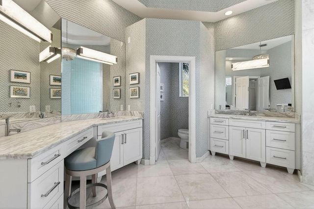 51 Somerset Lane, Palm Beach Gardens, FL 33418