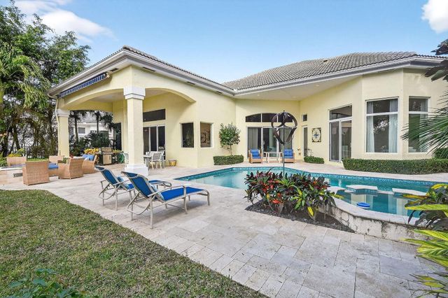 51 Somerset Lane, Palm Beach Gardens, FL 33418