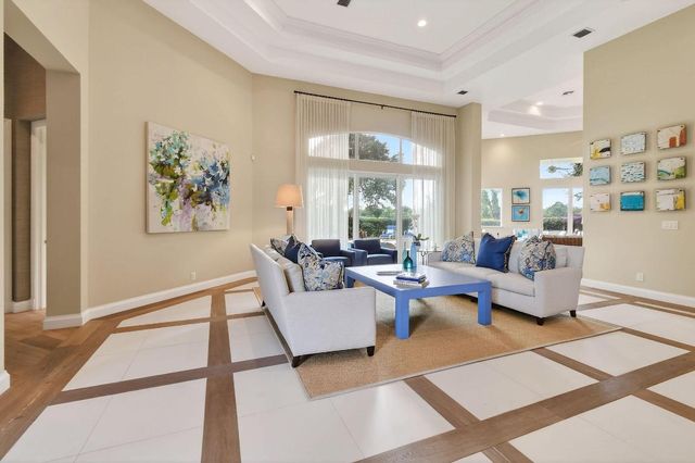 51 Somerset Lane, Palm Beach Gardens, FL 33418