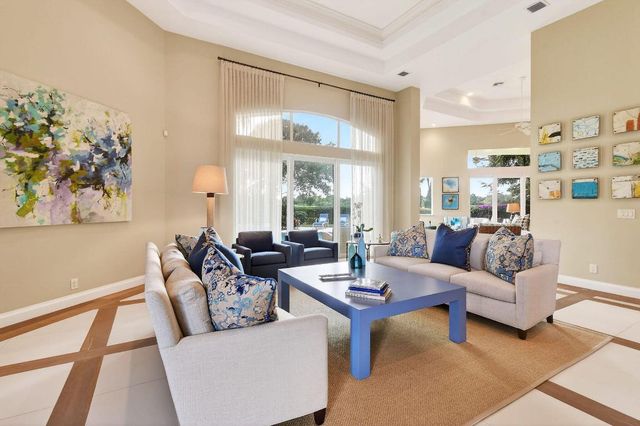 51 Somerset Lane, Palm Beach Gardens, FL 33418