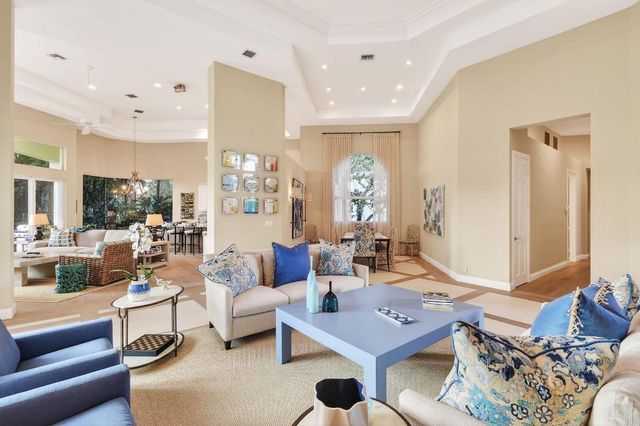 51 Somerset Lane, Palm Beach Gardens, FL 33418