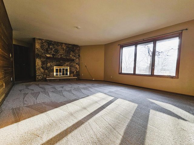 4112 Scarborough DRIVE, Richfield, WI 53076