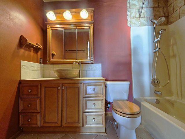 4112 Scarborough DRIVE, Richfield, WI 53076