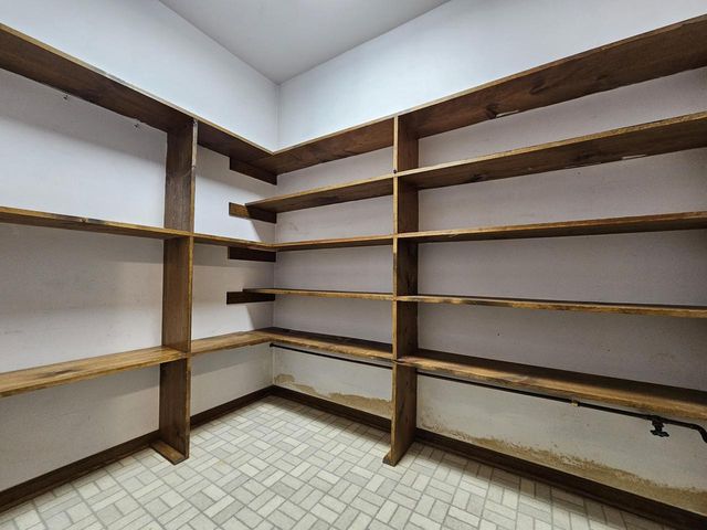 4112 Scarborough DRIVE, Richfield, WI 53076