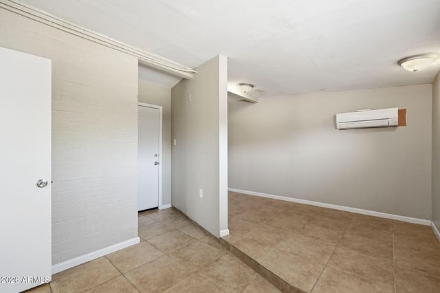 17043 N 15TH Avenue, Phoenix, AZ 85023