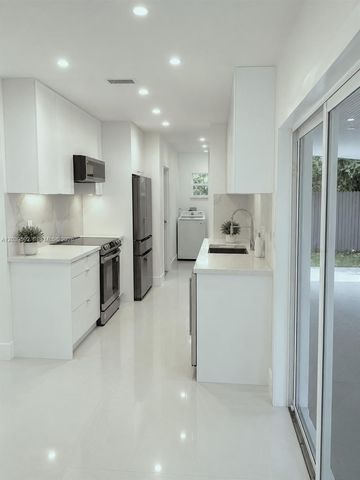 18935 NW 8th Ave, Miami Gardens, FL 33169