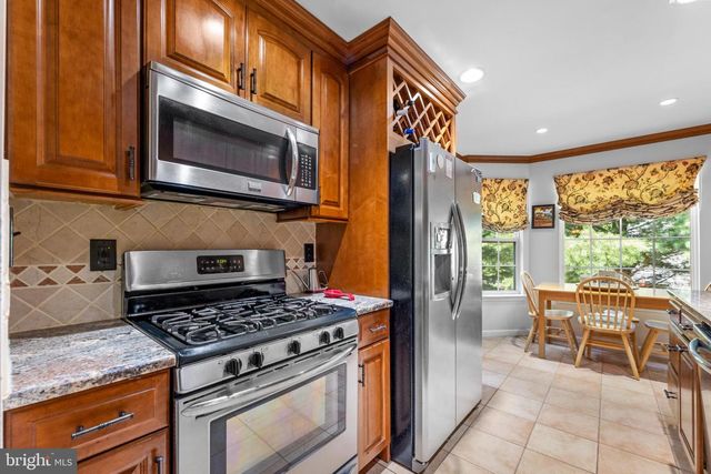 28 GARFIELD WAY, Princeton, NJ 08540