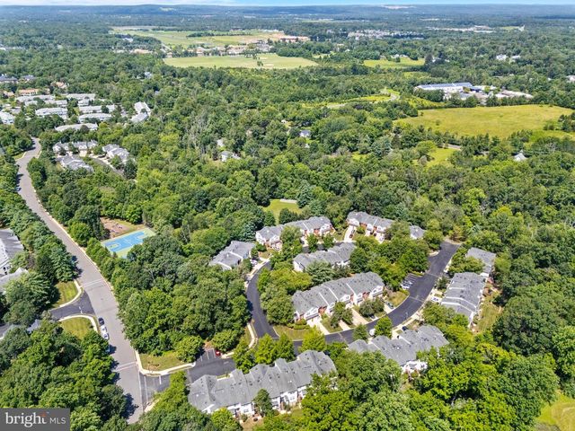 28 GARFIELD WAY, Princeton, NJ 08540
