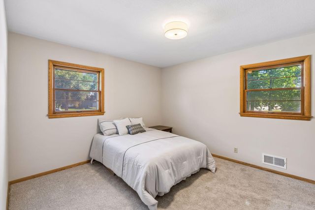 4243 Douglas Drive N, Crystal, MN 55422