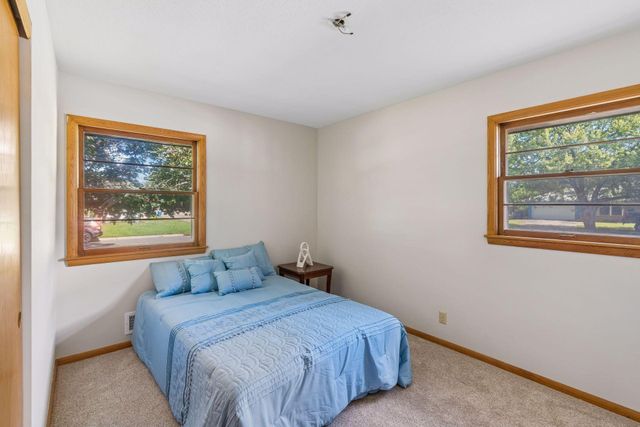 4243 Douglas Drive N, Crystal, MN 55422
