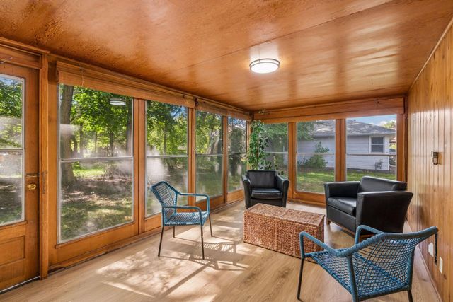 4243 Douglas Drive N, Crystal, MN 55422