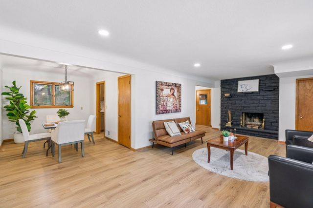 4243 Douglas Drive N, Crystal, MN 55422