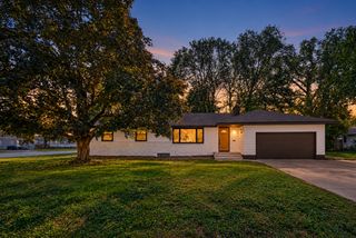 4243 Douglas Drive N, Crystal, MN 55422