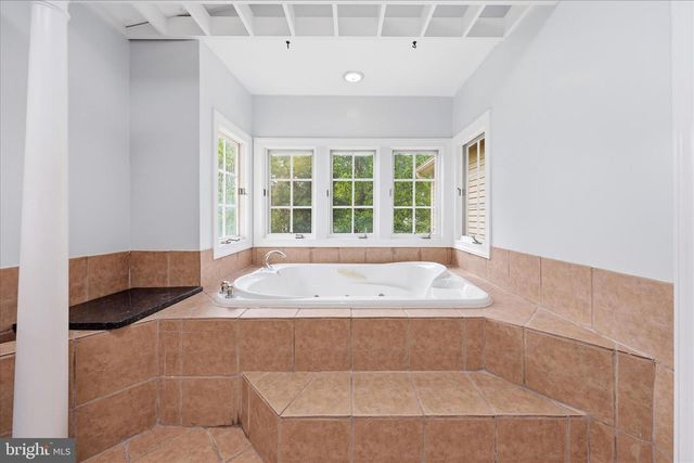 6135 FIELDCREST CT, Frederick, MD 21701