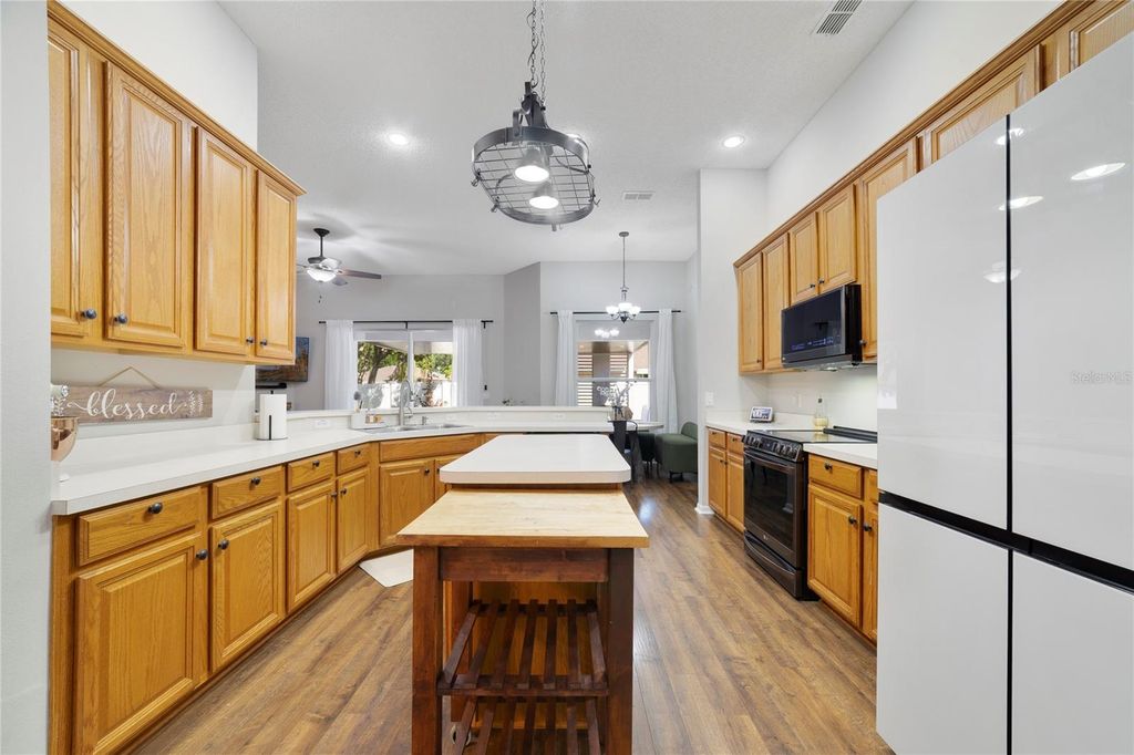 Image 11 of property listing at 13325 OLD DOCK ROAD, Orlando, FL 32828