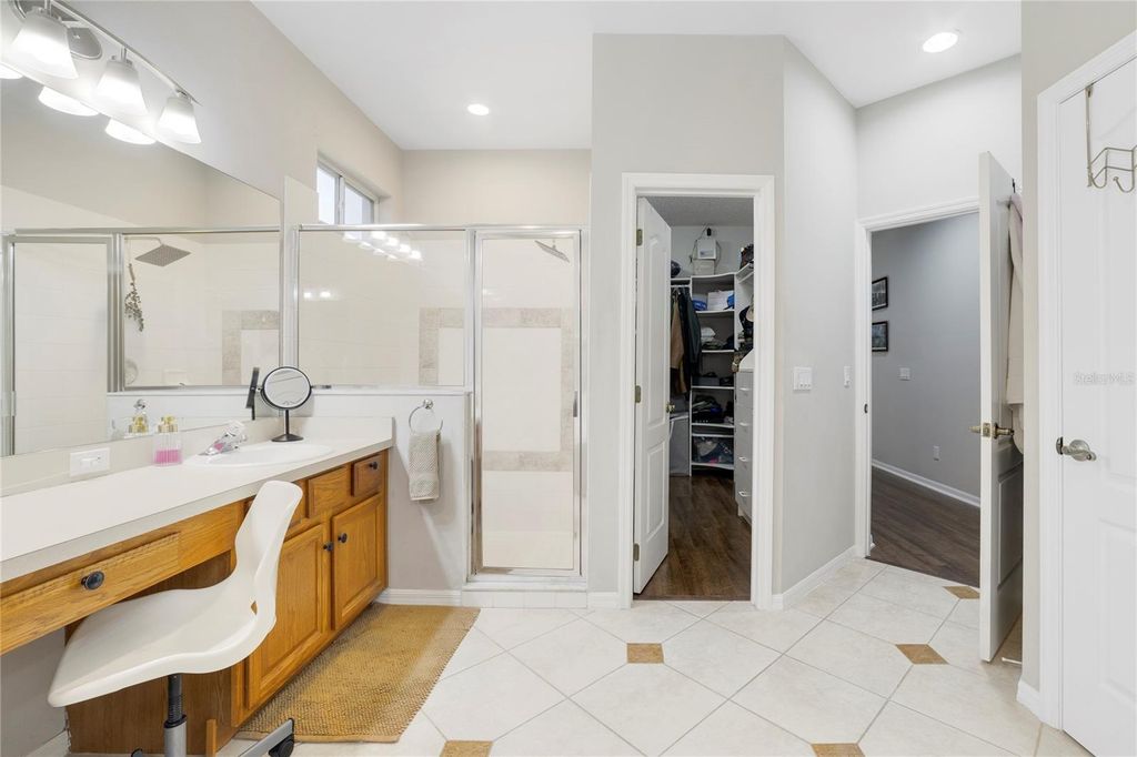 Image 20 of property listing at 13325 OLD DOCK ROAD, Orlando, FL 32828