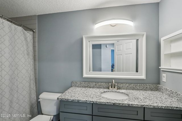 4852 BOLLES LAKE Drive, Jacksonville, FL 32258