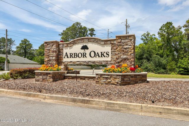 4852 BOLLES LAKE Drive, Jacksonville, FL 32258
