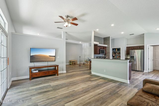 4852 BOLLES LAKE Drive, Jacksonville, FL 32258