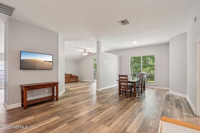 4852 BOLLES LAKE Drive, Jacksonville, FL 32258