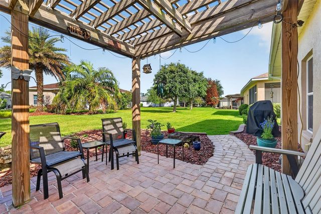 5401 AURORA DRIVE, Leesburg, FL 34748