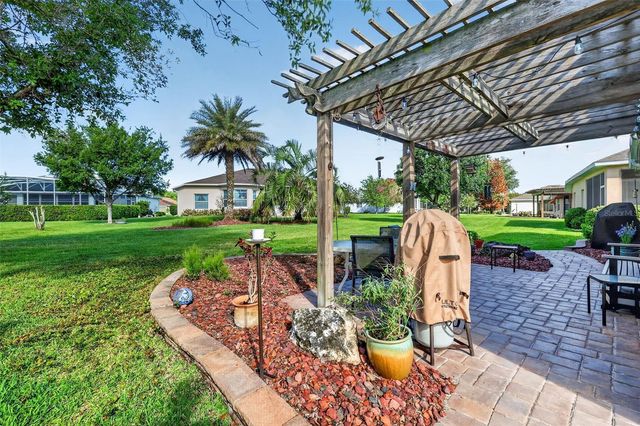 5401 AURORA DRIVE, Leesburg, FL 34748