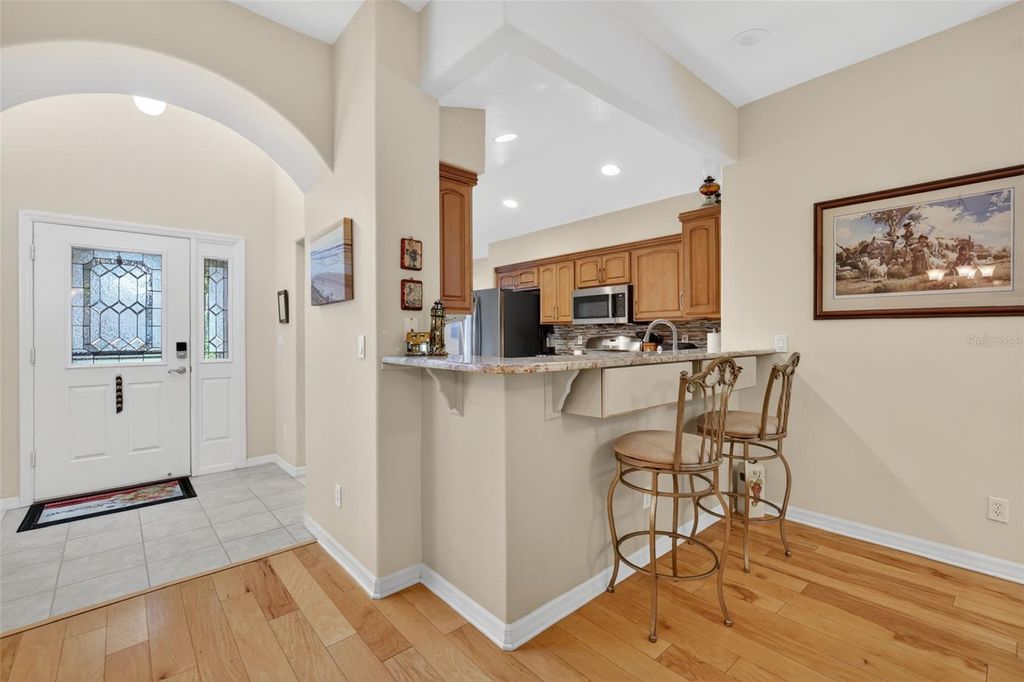 Image 23 of property listing at 5401 AURORA DRIVE, Leesburg, FL 34748