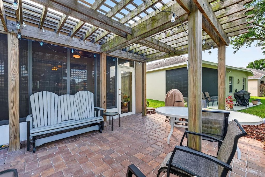 Image 40 of property listing at 5401 AURORA DRIVE, Leesburg, FL 34748