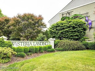 4308 Wisteria Landing Cir 201, Louisville, KY 40218