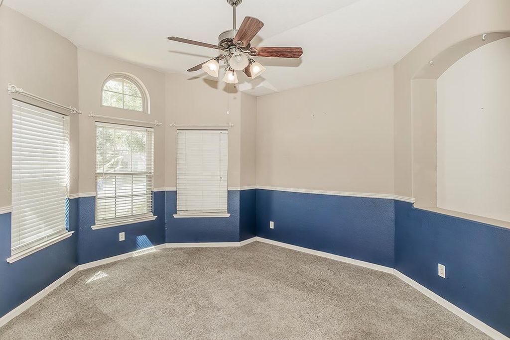 Image 20 of property listing at 6589 E Michigan Avenue, Fresno, CA 93727