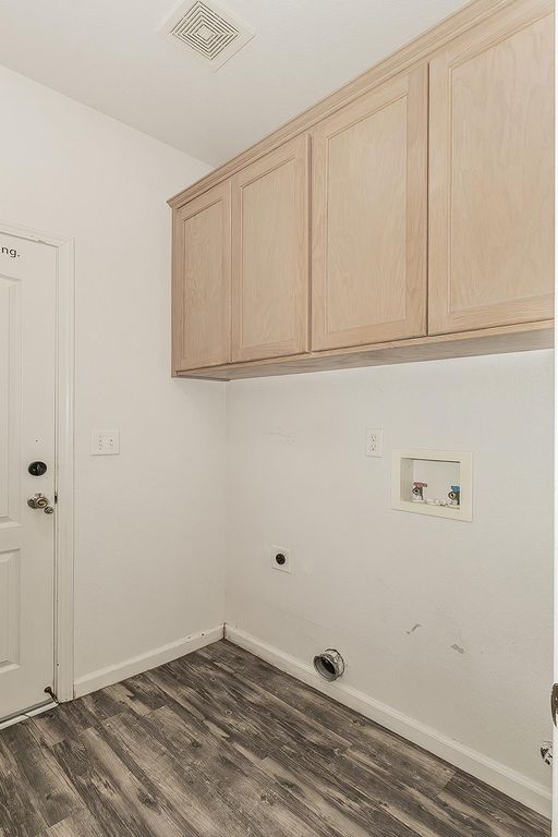 Image 42 of property listing at 6589 E Michigan Avenue, Fresno, CA 93727