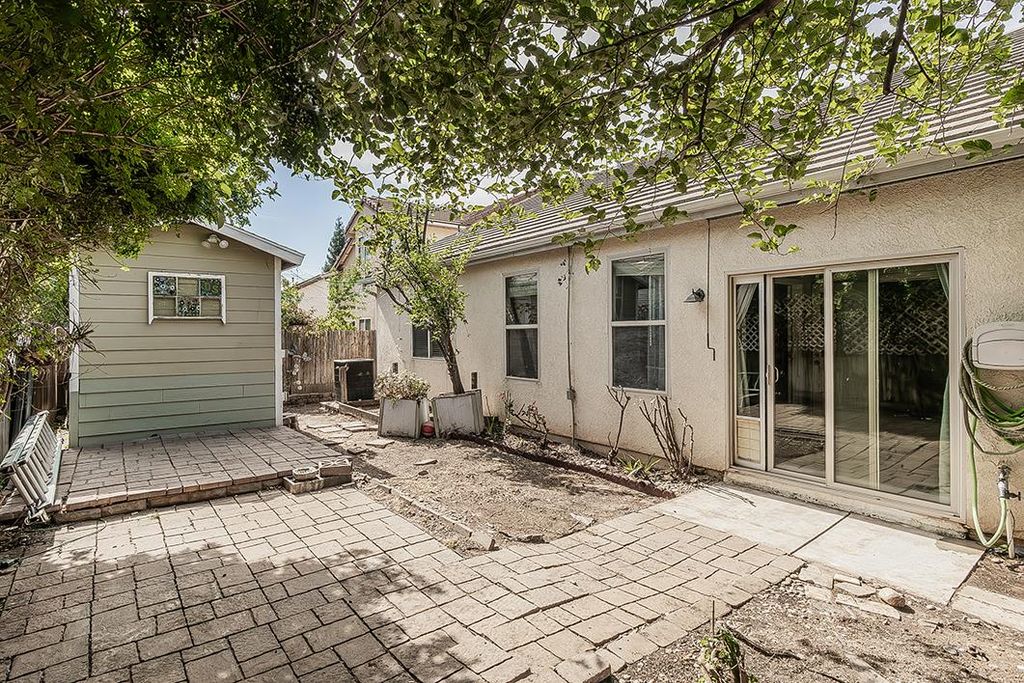 Image 48 of property listing at 6589 E Michigan Avenue, Fresno, CA 93727