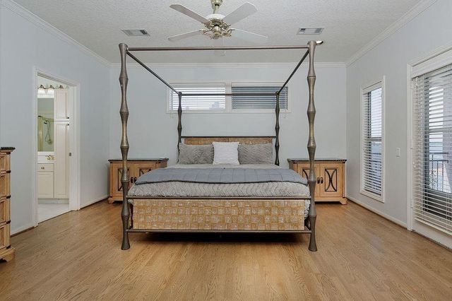 12374 Lake Vista Drive, Willis, TX 77318