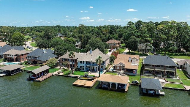 12374 Lake Vista Drive, Willis, TX 77318