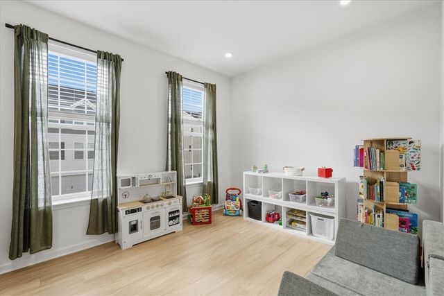 220 Truth Cir, Harmony Boro, PA 16037