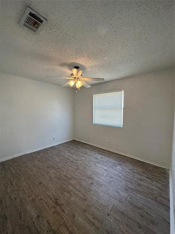 501 Hardin CT D, Austin, TX 78753