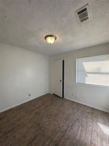 501 Hardin CT D, Austin, TX 78753