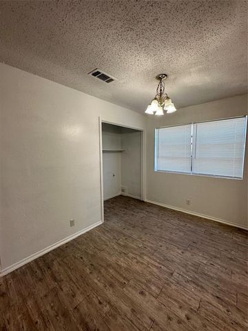 501 Hardin CT D, Austin, TX 78753
