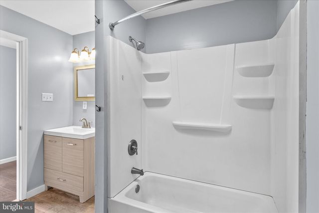 310 AUTUMN RIDGE DR, Hebron, MD 21830