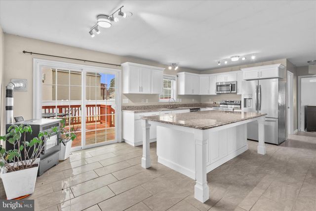 310 AUTUMN RIDGE DR, Hebron, MD 21830