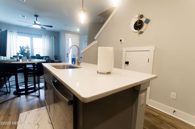 11104 MOTION Court, Jacksonville, FL 32256