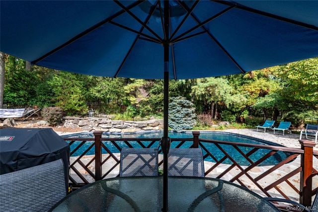 163 W Park Avenue, Pearl River, NY 10965