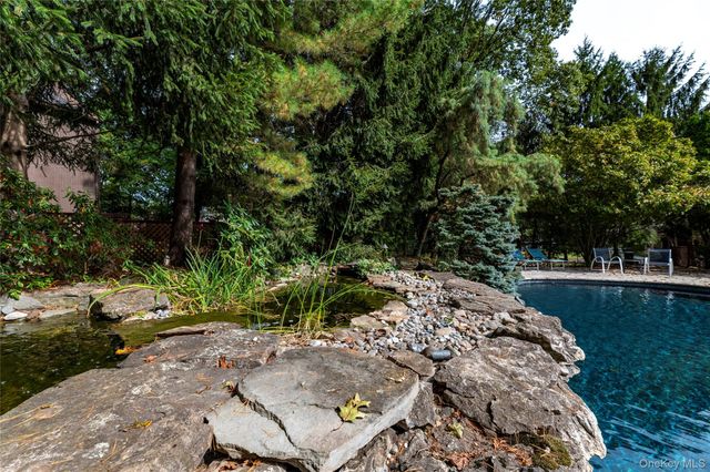 163 W Park Avenue, Pearl River, NY 10965