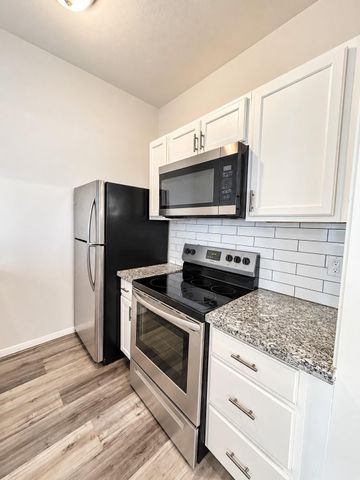 4313 Harrisburg Boulevard 4, Houston, TX 77003
