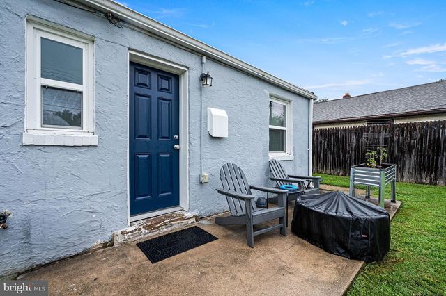 318 ELWOOD PL, New Castle, DE 19720