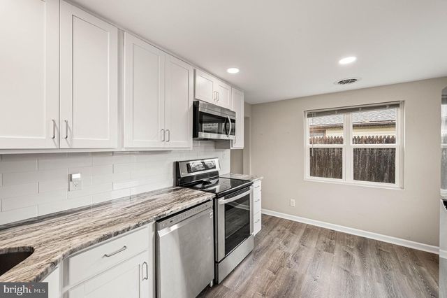 318 ELWOOD PL, New Castle, DE 19720