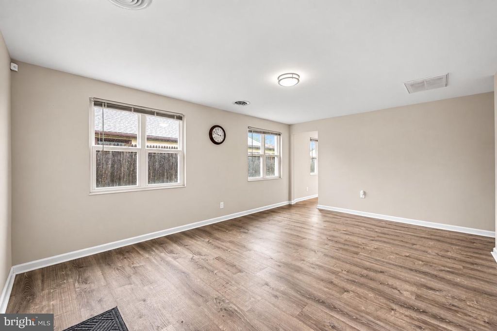 318 ELWOOD PL, NEW CASTLE, DE 19720 — photo 3