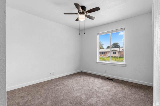 2049 W HEWS PL, Taylorsville, UT 84118