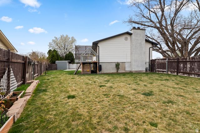 2049 W HEWS PL, Taylorsville, UT 84118